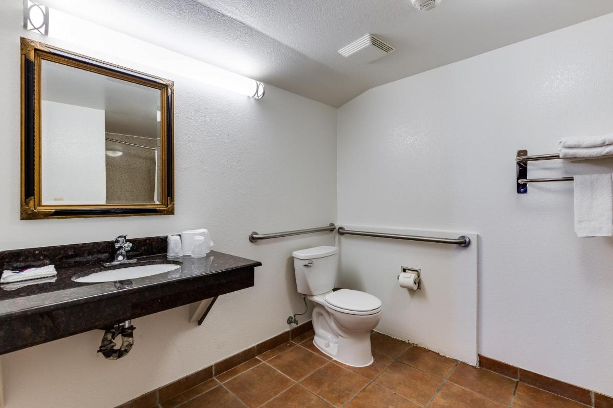 Popular attractions Area Nearby Property